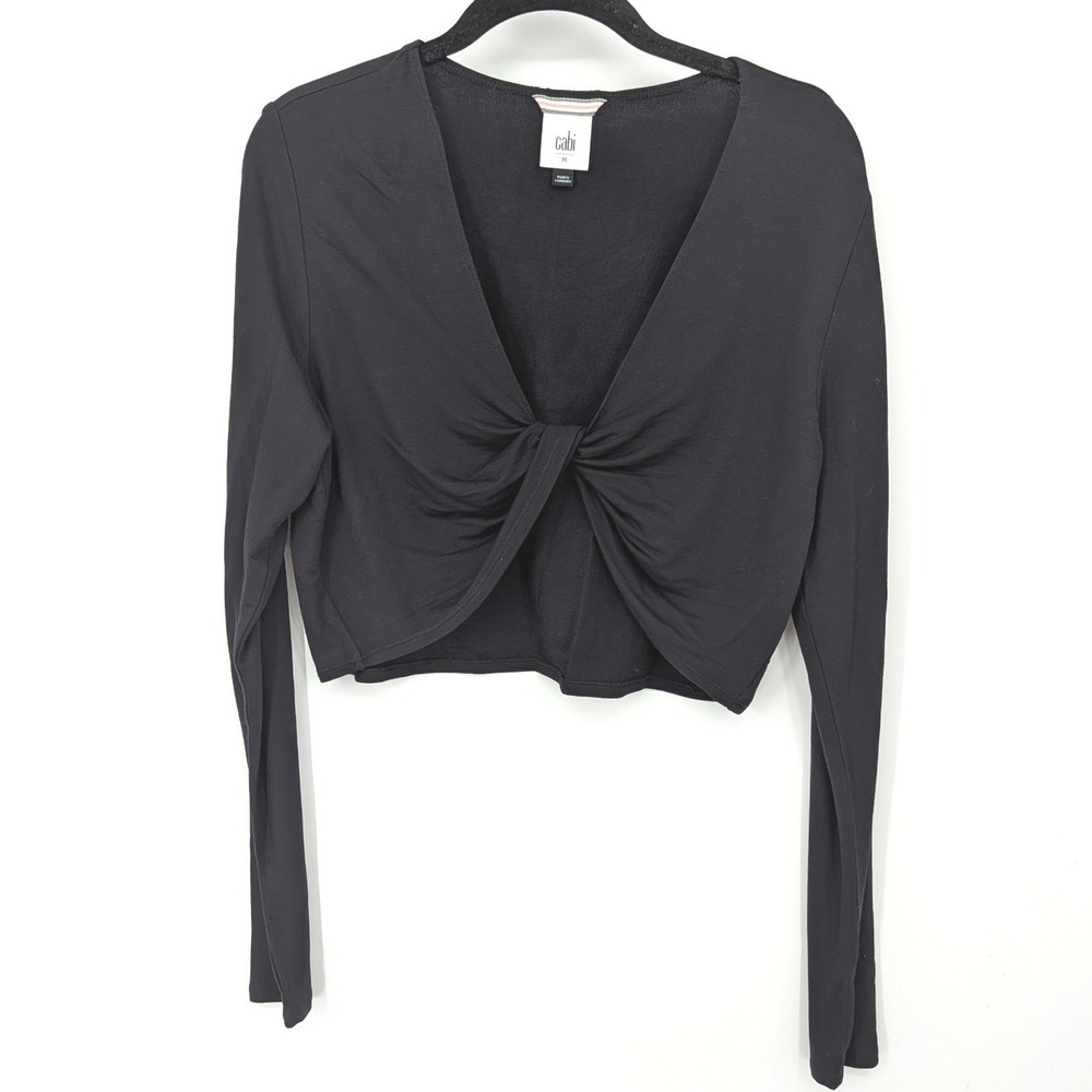 Cabi Twist Top Womens Medium Black Long Sleeve Cropped V-Neck Thumbholes‎ 3997